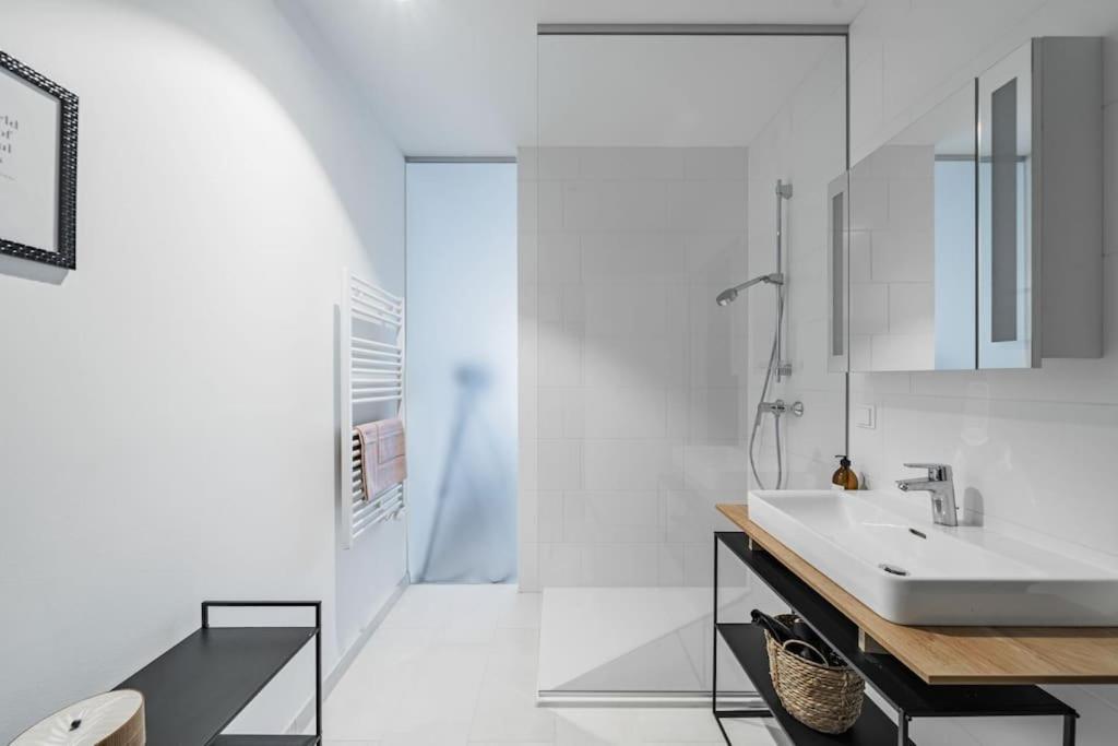 City Sky Studio Mit Balkon Wien Eksteriør billede