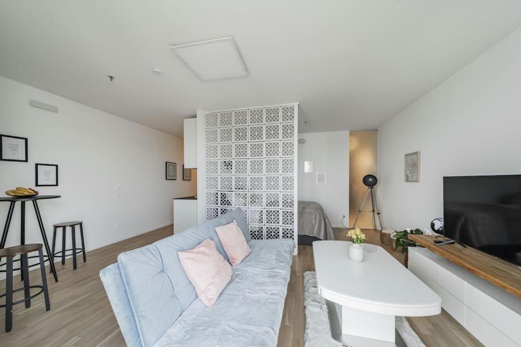 City Sky Studio Mit Balkon Wien Eksteriør billede