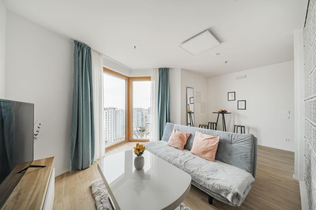 City Sky Studio Mit Balkon Wien Eksteriør billede