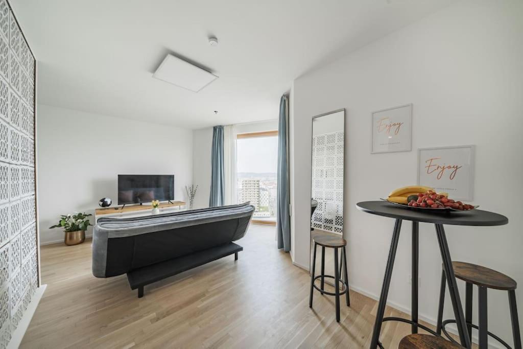 City Sky Studio Mit Balkon Wien Eksteriør billede